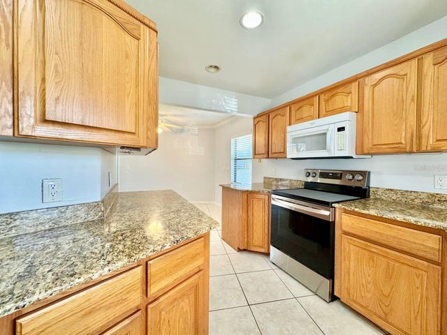 4112 BEACH DRIVE SE, St Petersburg, FL 33705