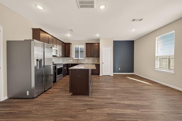 7202 Hobby Wind Ridge Drive, Houston, TX 77075