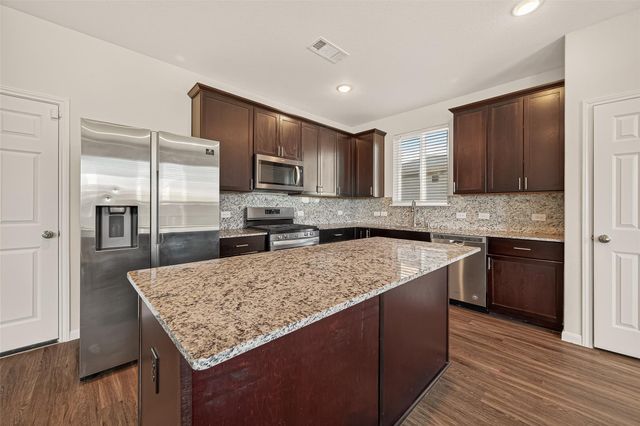 7202 Hobby Wind Ridge Drive, Houston, TX 77075