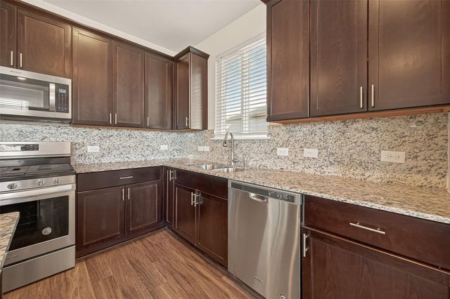 7202 Hobby Wind Ridge Drive, Houston, TX 77075