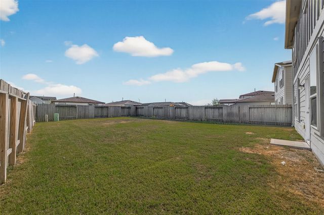 7202 Hobby Wind Ridge Drive, Houston, TX 77075