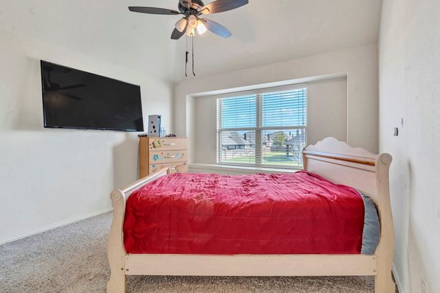 512 Strait Lane, Waxahachie, TX 75165