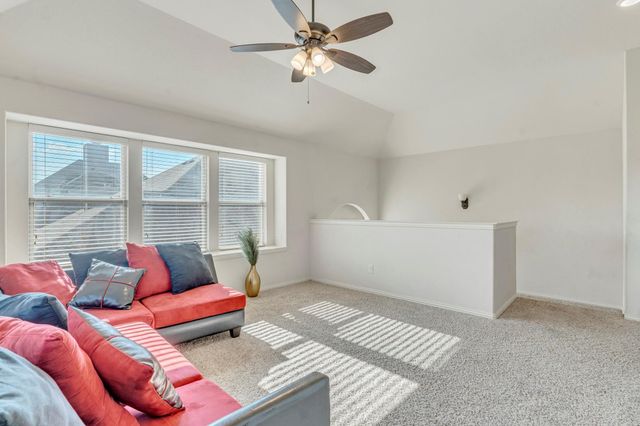 512 Strait Lane, Waxahachie, TX 75165