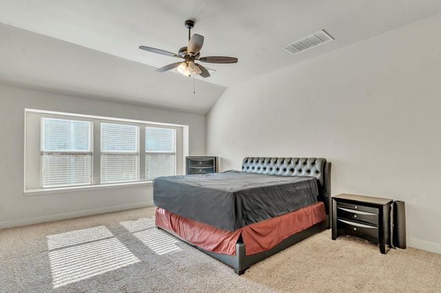 512 Strait Lane, Waxahachie, TX 75165