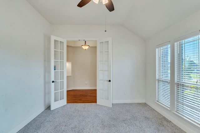 512 Strait Lane, Waxahachie, TX 75165