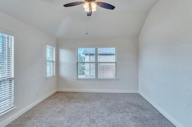 512 Strait Lane, Waxahachie, TX 75165