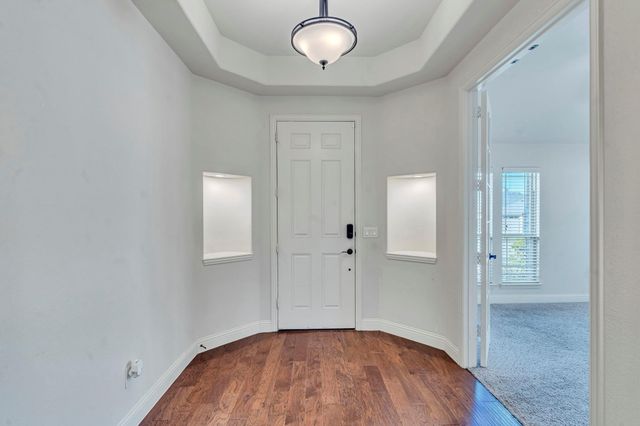 512 Strait Lane, Waxahachie, TX 75165