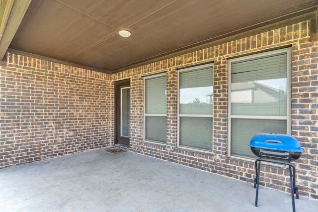 512 Strait Lane, Waxahachie, TX 75165