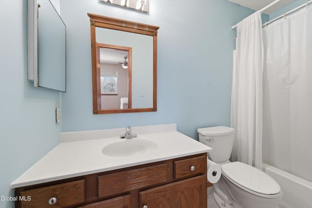 35 Heyden Road, Troy, NY 12180