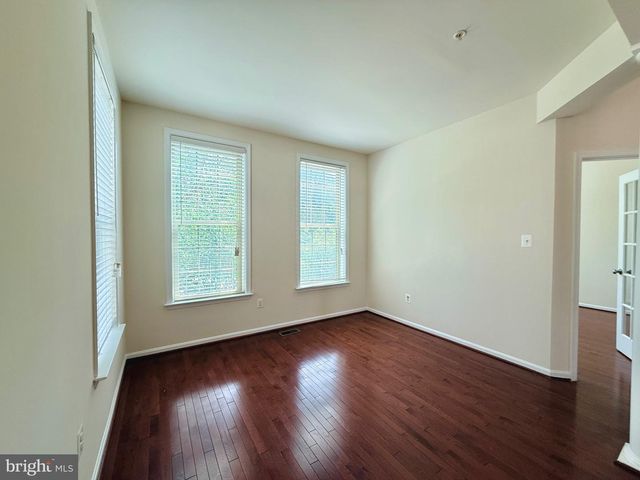 8912 TOWER PL, Lanham, MD 20706
