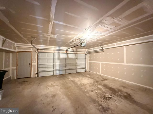8912 TOWER PL, Lanham, MD 20706