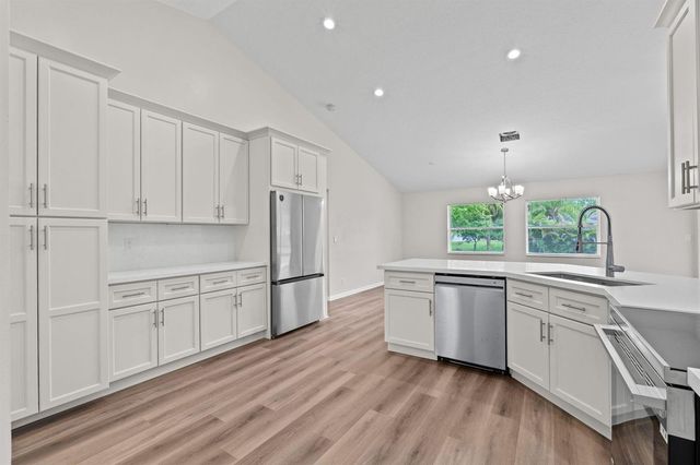 17104 76th Street N, Loxahatchee, FL 33470