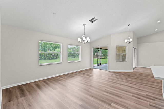 17104 76th Street N, Loxahatchee, FL 33470