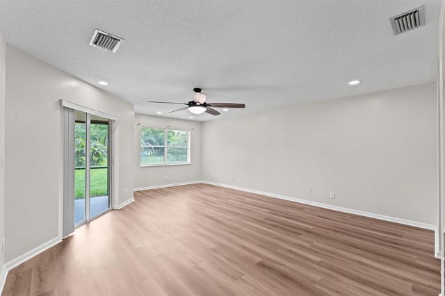 17104 76th Street N, Loxahatchee, FL 33470