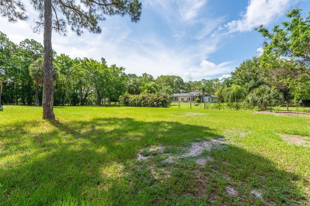 17104 76th Street N, Loxahatchee, FL 33470
