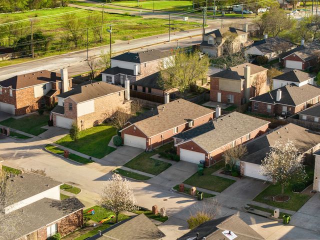 1418 Deville Circle, Garland, TX 75043