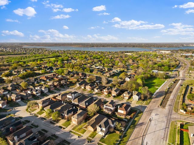 1418 Deville Circle, Garland, TX 75043