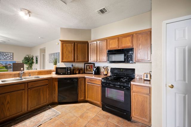 1418 Deville Circle, Garland, TX 75043