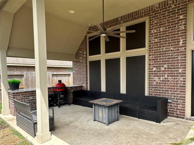 730 Cumberland Ridge Lane, League City, TX 77573
