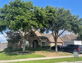 730 Cumberland Ridge Lane, League City, TX 77573