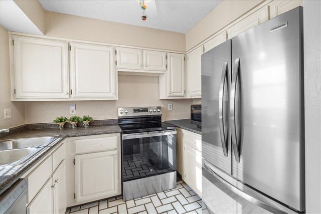 31 Abingdon Lane, Bella Vista, AR 72715