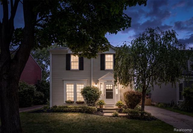 16249 Birwood Avenue, Beverly Hills, MI 48025