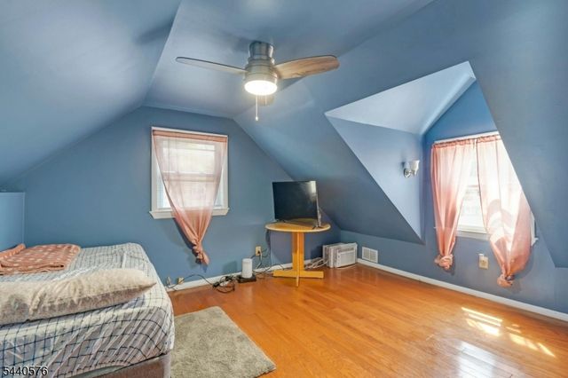 213 Glenside Pl, North Plainfield Boro, NJ 07060