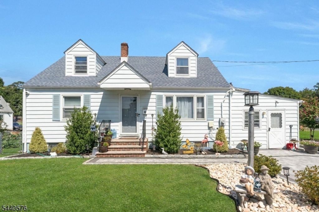 213 Glenside Pl, North Plainfield Boro, NJ 07060