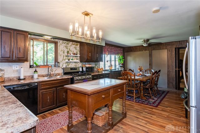 6060 Detrick Road, Tipp City, OH 45371