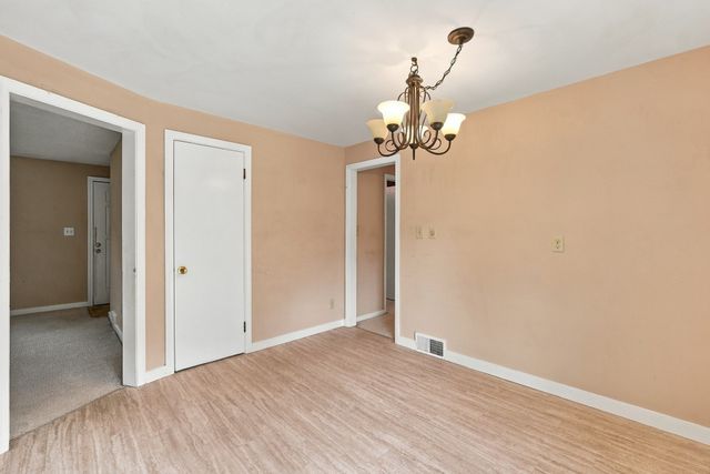 9 Spring Terrace, Shrewsbury, MA 01545