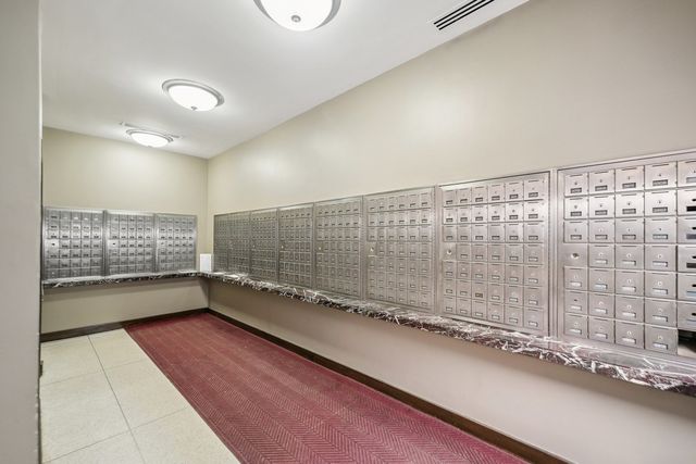 5455 N Sheridan Road 2807, Chicago, IL 60640