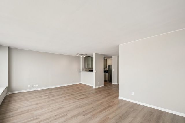 5455 N Sheridan Road 2807, Chicago, IL 60640