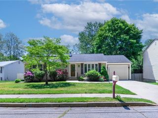 59 Carrs Lane, Warwick, RI 02886