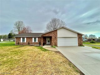 3621 Vineland Avenue, Ashtabula, OH 44004