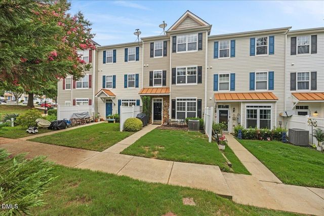 2220 Raven Road 107, Raleigh, NC 27614