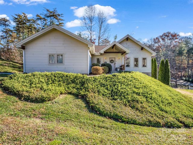 9 Fairway View Drive, Weaverville, NC 28787