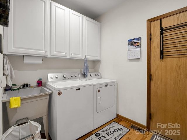 9 Fairway View Drive, Weaverville, NC 28787