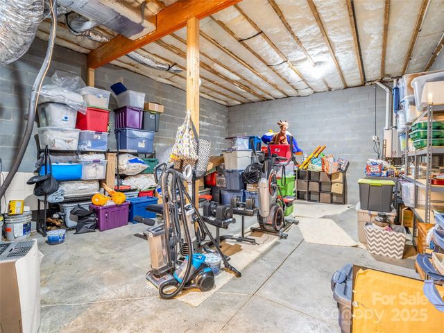 9 Fairway View Drive, Weaverville, NC 28787