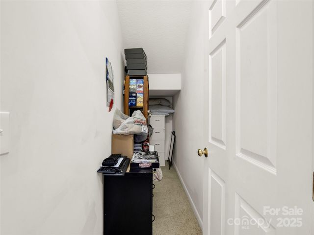 9 Fairway View Drive, Weaverville, NC 28787