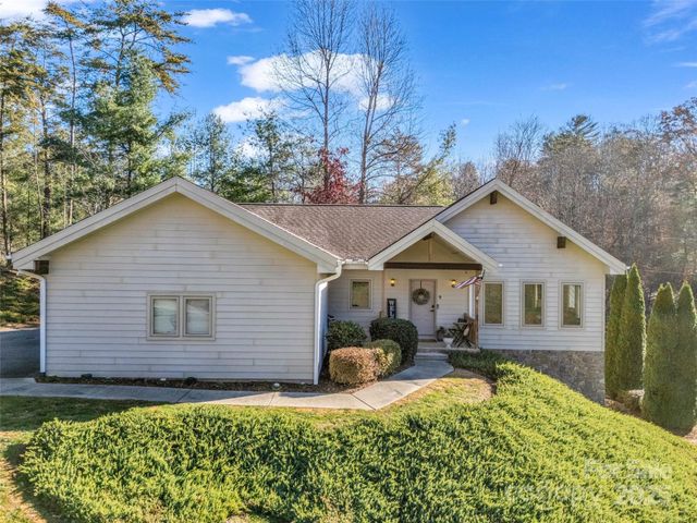 9 Fairway View Drive, Weaverville, NC 28787