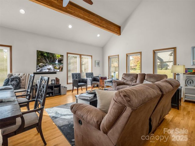 9 Fairway View Drive, Weaverville, NC 28787