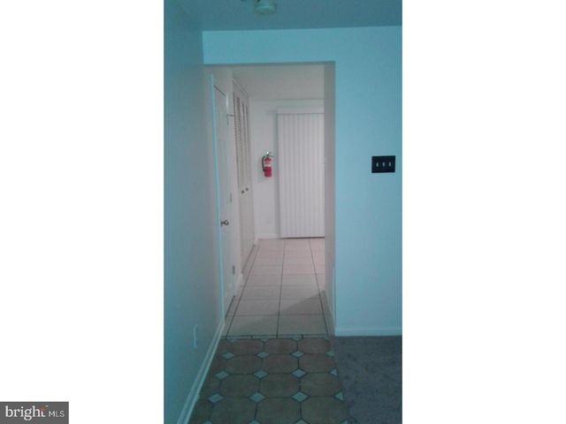 66 VANDERBILT CT, Sicklerville, NJ 08081