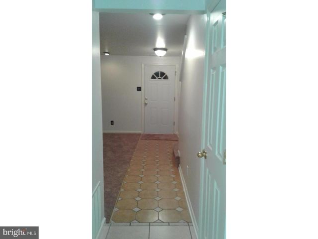 66 VANDERBILT CT, Sicklerville, NJ 08081