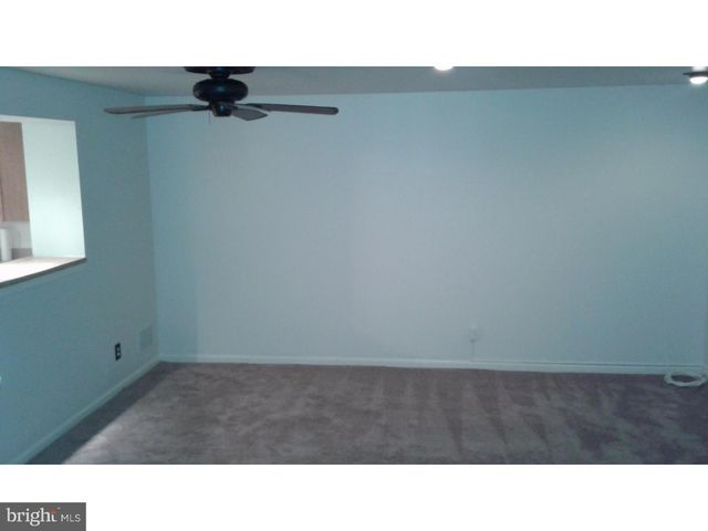 66 VANDERBILT CT, Sicklerville, NJ 08081