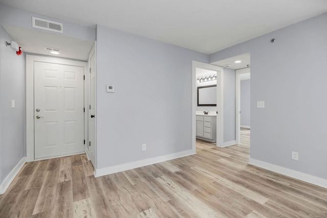 8121 N Lawndale Avenue, Kansas City, MO 64119