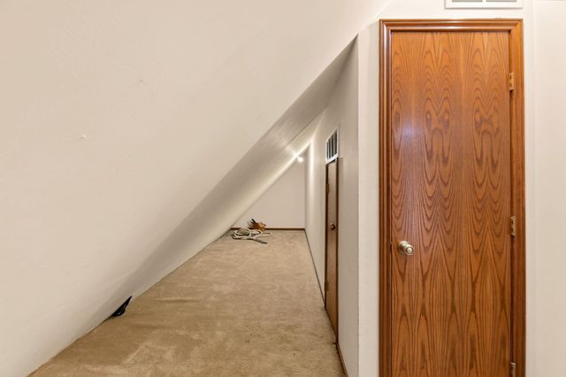 1334 N Coachhouse, Wichita, KS 67235