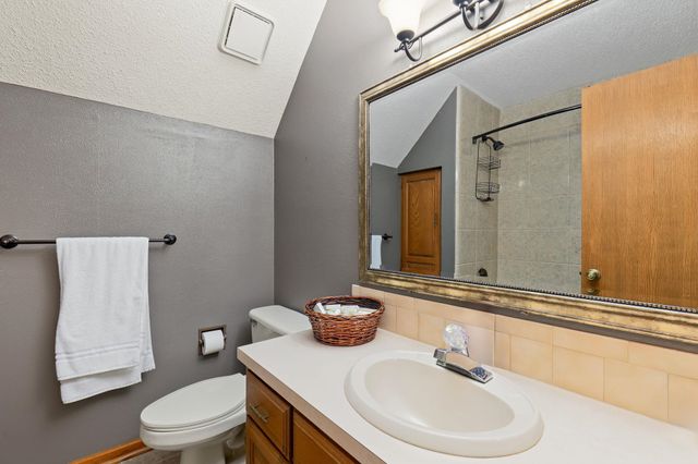 1334 N Coachhouse, Wichita, KS 67235