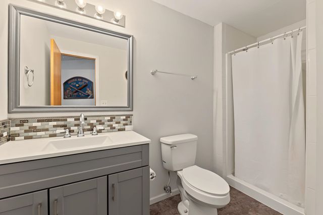 1334 N Coachhouse, Wichita, KS 67235