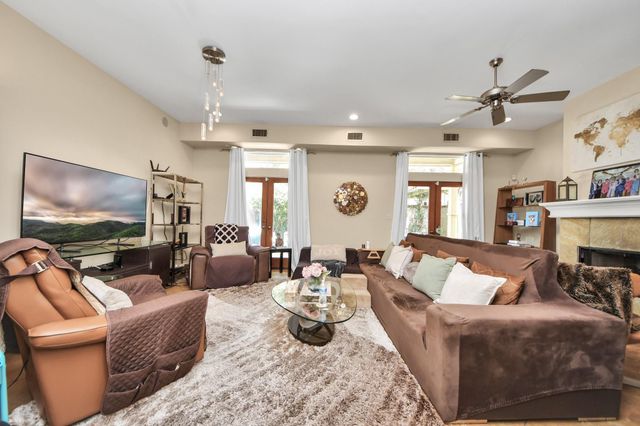 1810 Nicholson Street, Houston, TX 77008