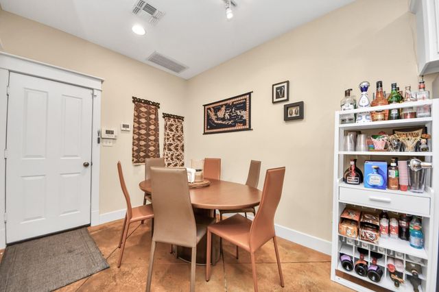 1810 Nicholson Street, Houston, TX 77008